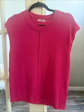 Sleeveless Light Weight Sweater Top Small